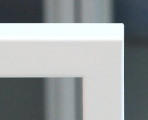 Абсолютно прямой угол, лаконичный и красивый профиль трубы