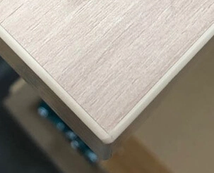 Абсолютно прямой угол, лаконичный и красивый профиль трубы с отсутствием следов сварки